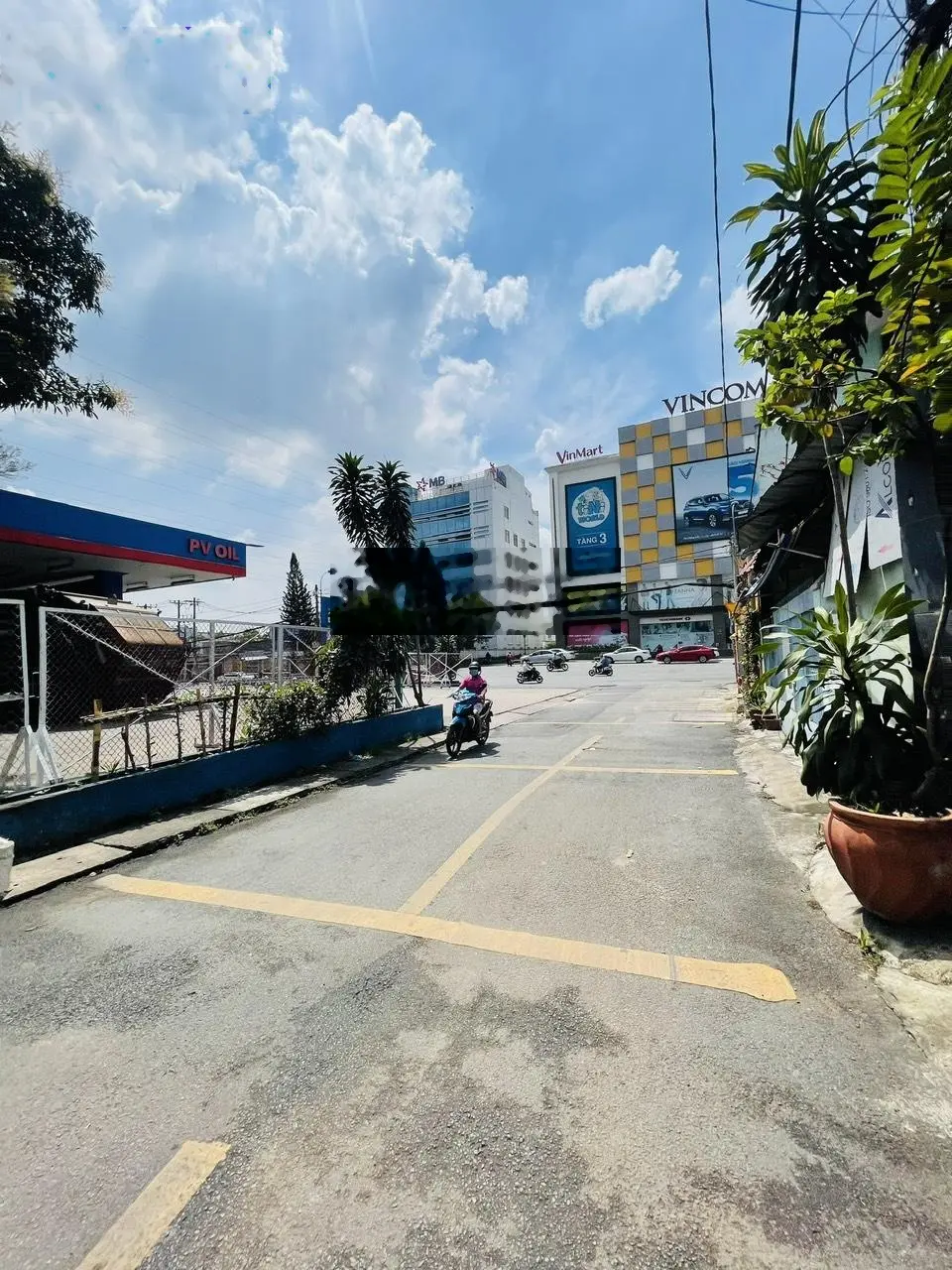 Bán nhà mặt tiền Tân Lập 2 cách mặt tiền đường Lê Văn Việt 40m, ngay Vincom q9 dt 78m2 giá 8,5 tỷ
