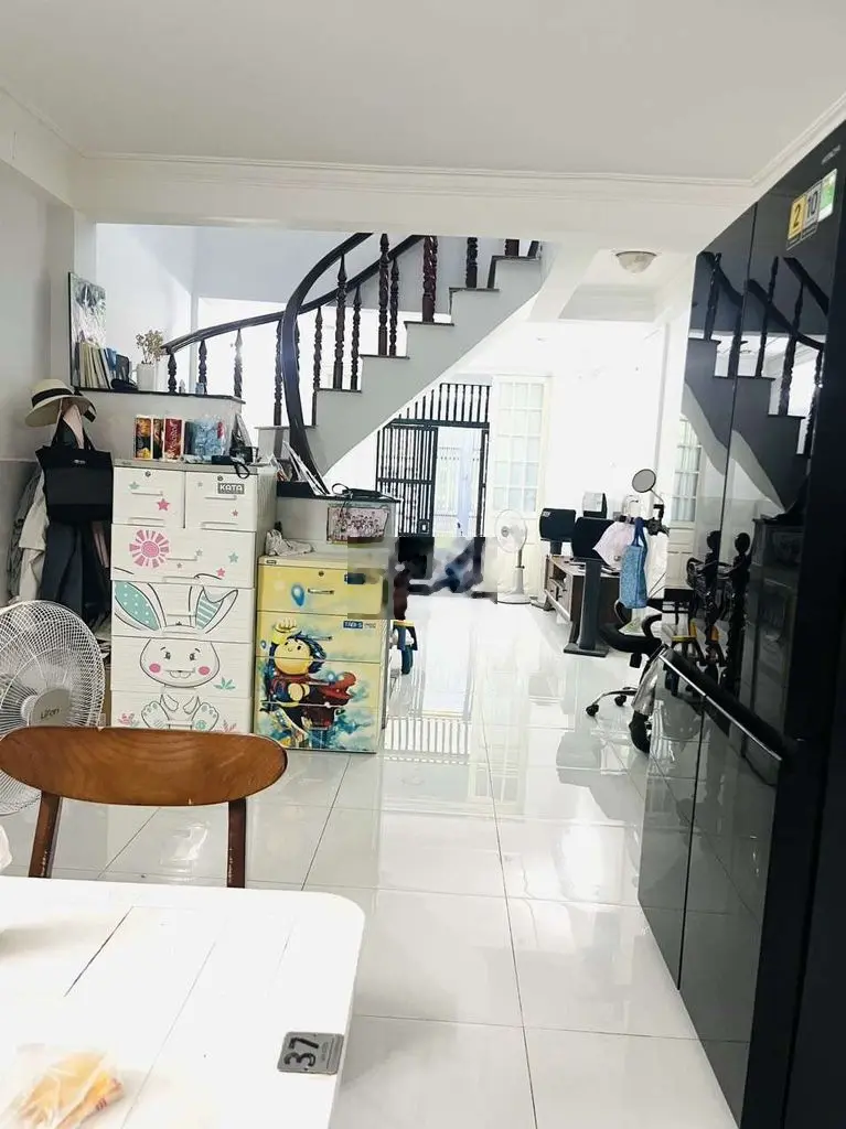 Bán nhà Thủ Đức 49m2 - 2 tầng - 3 phòng ngủ giá rẻ