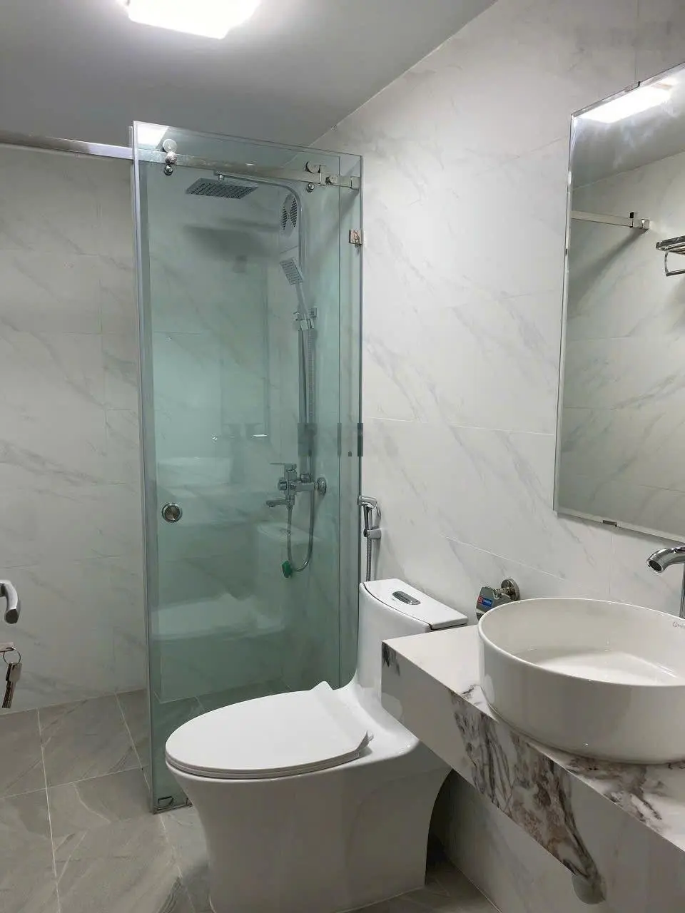 Nhà mặt ngõ thông - ô tô 7 chỗ vào nhà - Kinh doanh, Ở Thụy Khuê Tây Hồ, 45m 7 tầng, Có thang máy