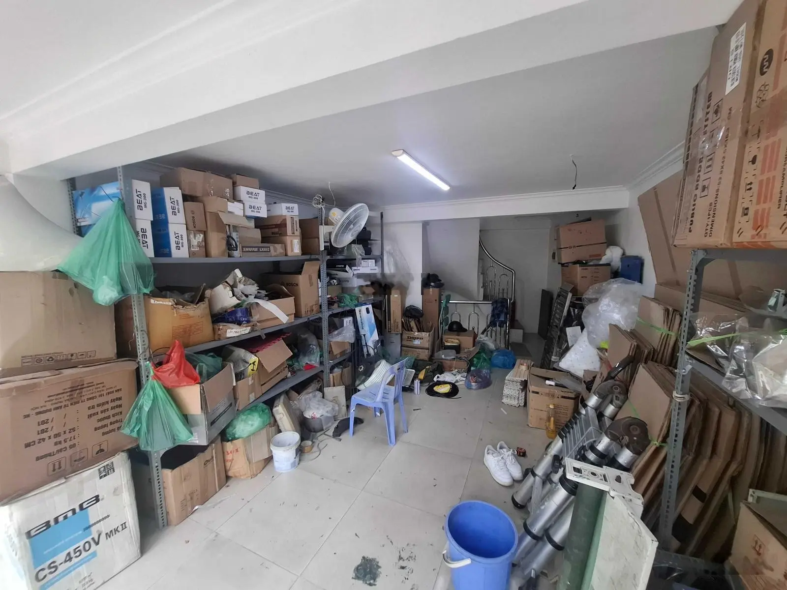 Cực hiếm, nhỉnh 12 tỷ có ngay nhà MP Thợ Nhuộm, Hoàn Kiếm, vỉa hè kinh doanh đỉnh, 22m2 3 tầng.