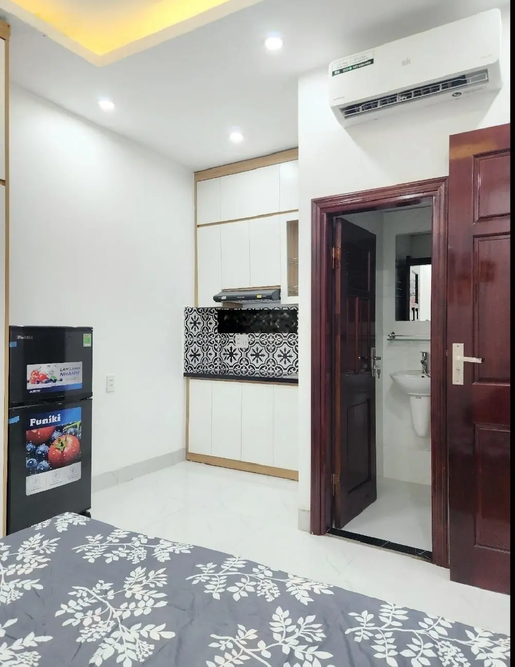Bán nhà-phố lạc trung-39 m2-4 tầng-ô tô đỗ-kinh doanh- giá: 8.5 tỷ