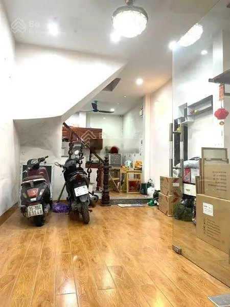Bán nhà Tân Triều, Thanh Trì 36/38m2, dân xây đẹp, tổng 4 phòng ngủ, 7 tỷ. LH 0983 792 ***