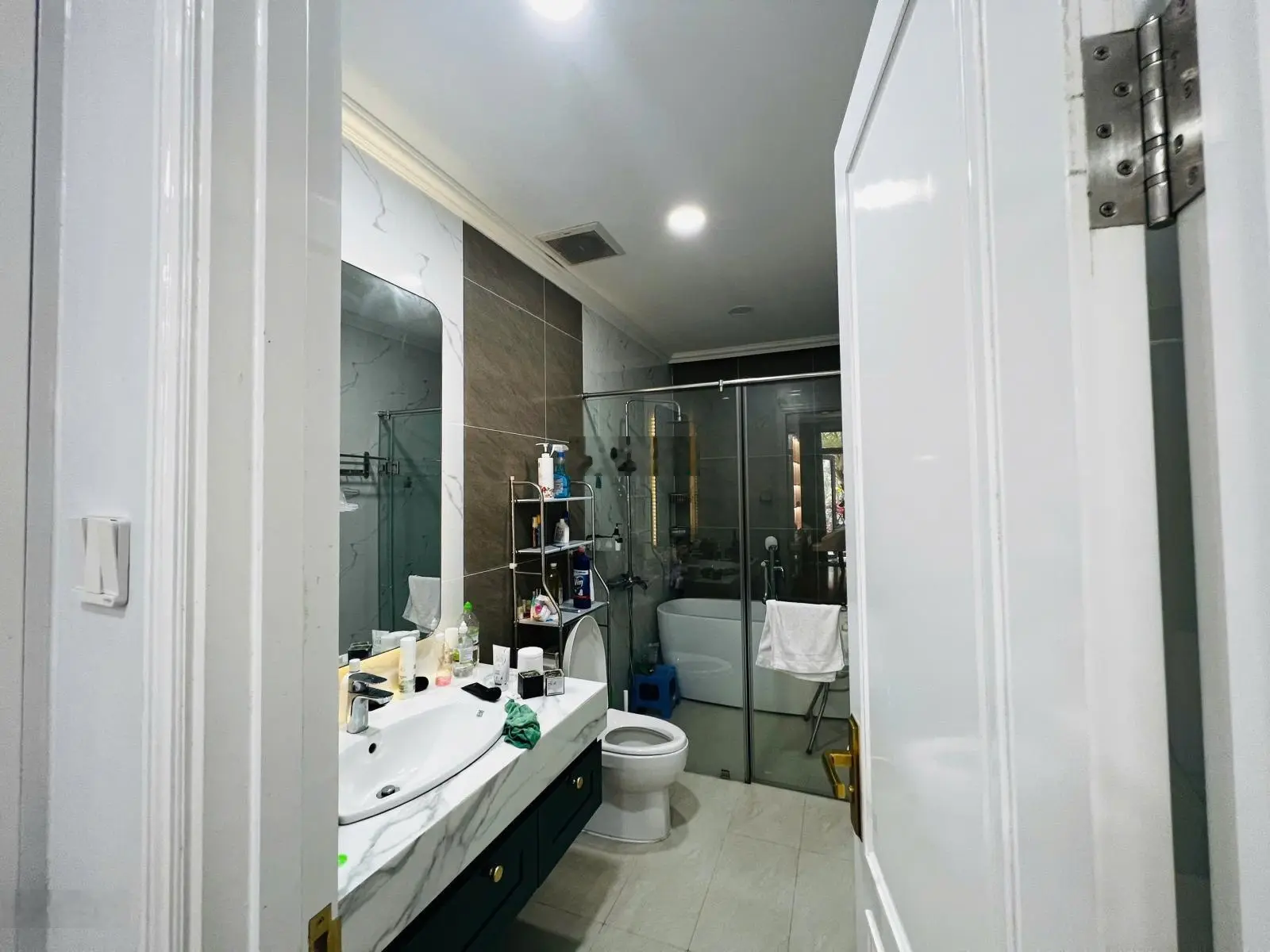 Bán nhà phố Verosa Park ngang 6mx18 full nội thất cao cấp