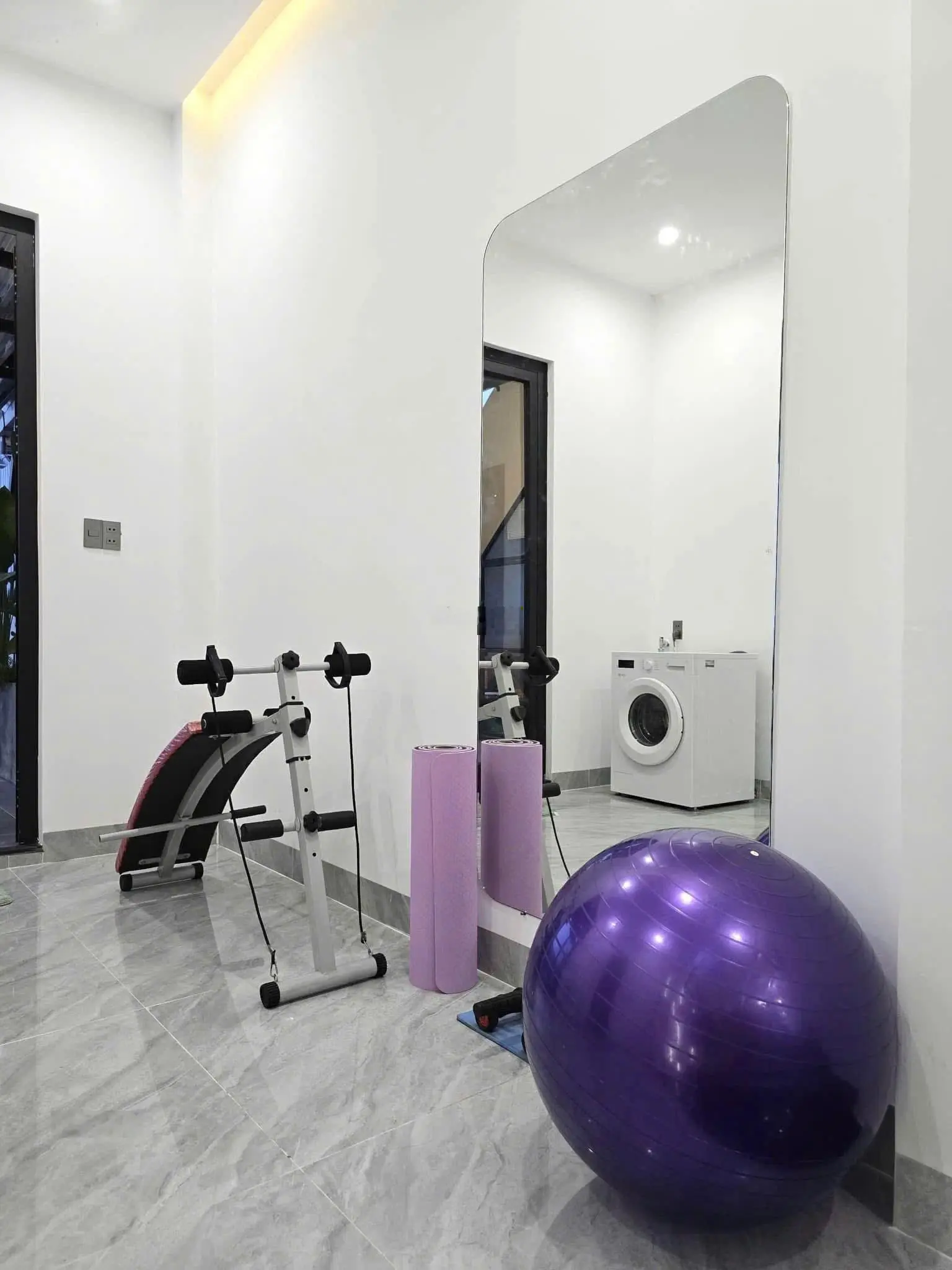 Bán nhà Trước Tết Đường Hồ Tùng Mậu, Hòa Minh, Nhiều Tiện Ích FULL Nội Thất Xịn Đẳng Cấp Giá 8ty89