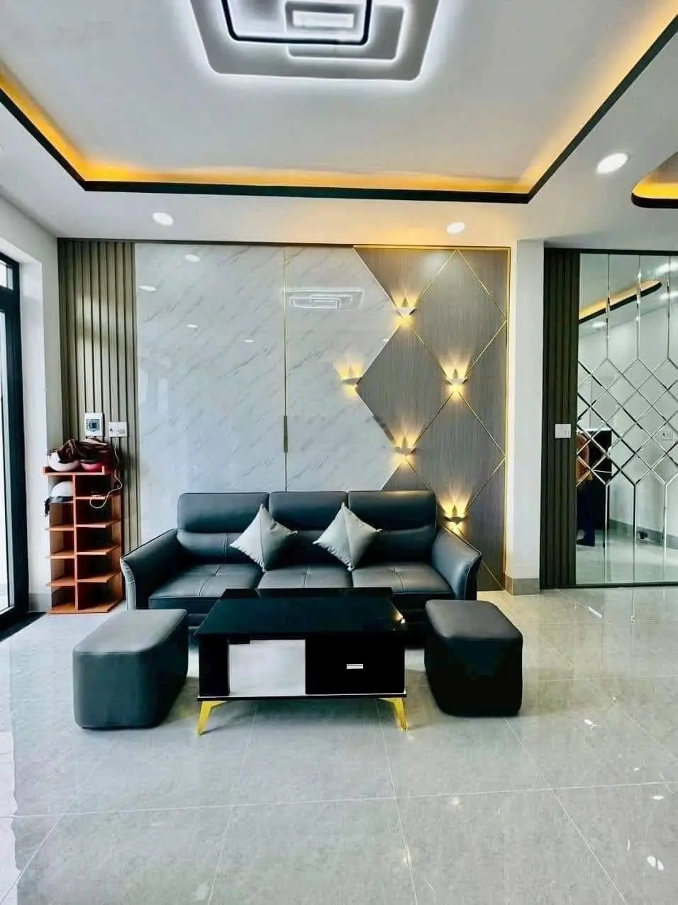 Nhà đẹp mới xây đ.hoàng phan thái ngay chợ bình chánh dt 96m2 giá chỉ 1ty7 shr gần ra quốc lộ 800m