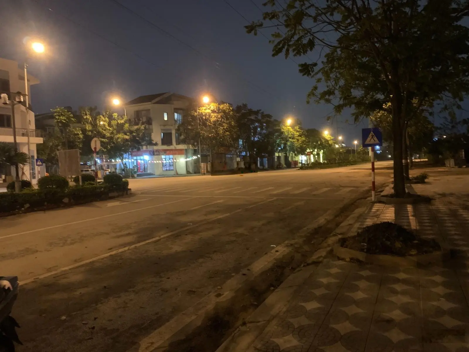 Shophouse đường 40m. Cơ hội có 102 căn mặt phố đầu tư KĐT Tasco Xuân Phương đg sắp thông giá hợp lý