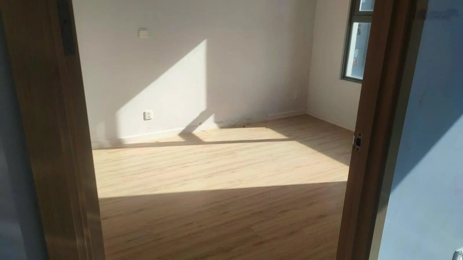 BÁN CĂN HỘ 51M2 2PN1WC NHÀ TRỐNG GIÁ 2 TỶ 550 TẠI AN GIA RIVERSIDE QUẬN 7