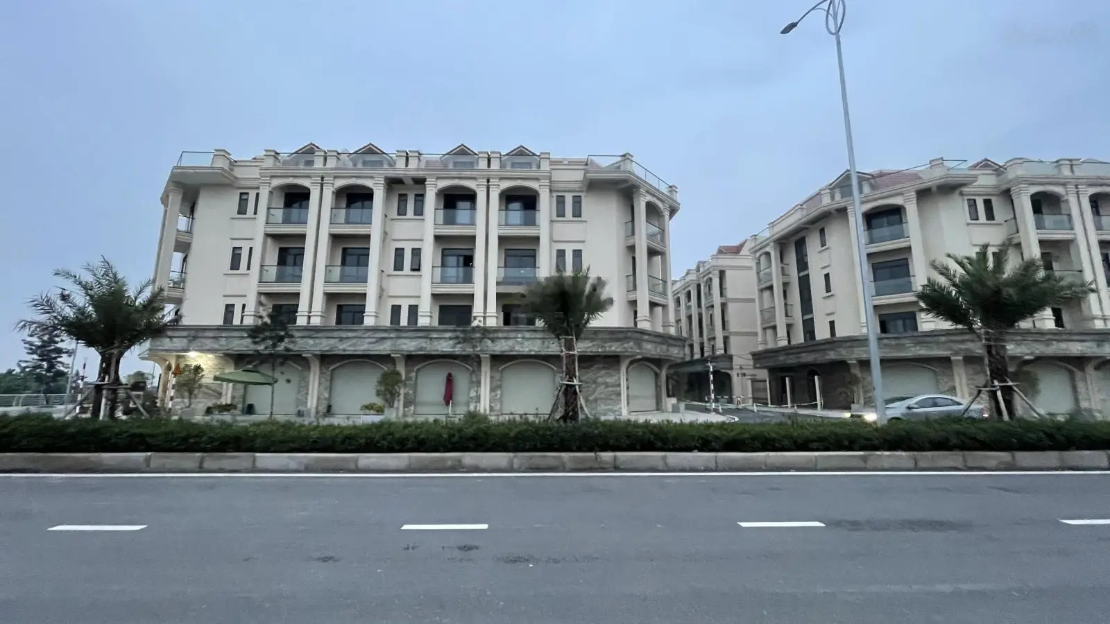 Căn góc shophouse Him Lam Thường Tín sẵn sổ chỉ 27 tỷ, 120m2 LH ngay 0932555662