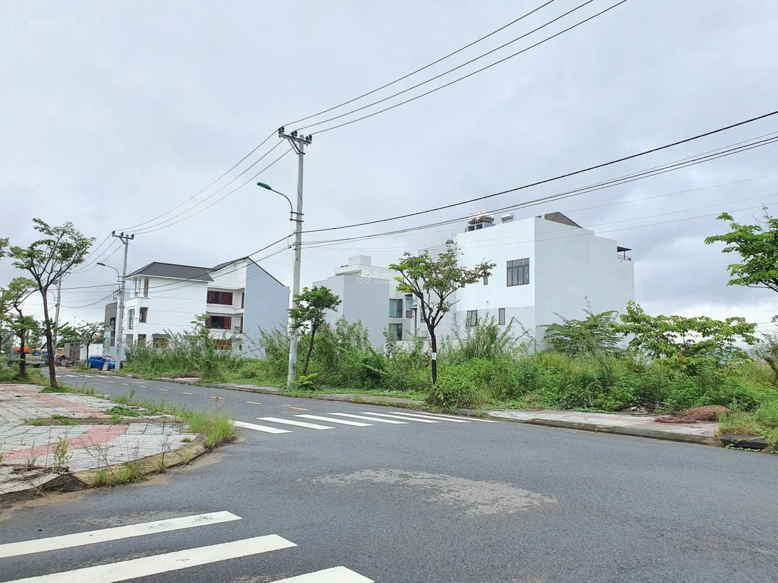 Bán góc 2mt đường trung lương 12 và trung lương 8 - hoà xuân .