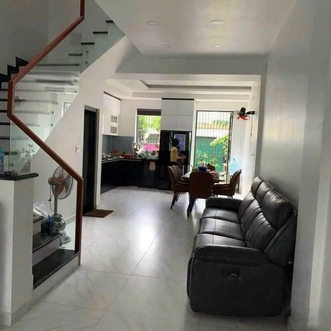 Hoa hậu phường 19 Bình Thạnh, DT 4,2m x 22m (89M2), trệt + 4 lầu, giá bán 15 tỷ TL.