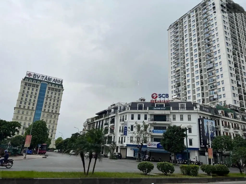 LÔ GÓC MẶT PHỐ HỒNG TIẾN - vỉa hè 10m, 2 mặt phố lớn, thông sàn thang máy, dòng tiền gần 2tỷ/năm