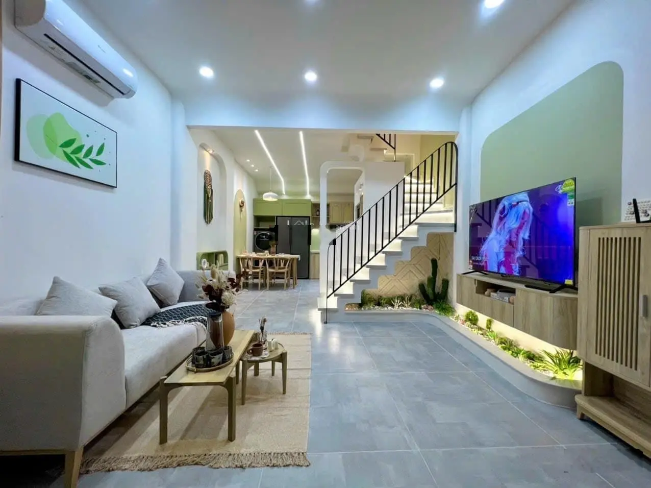 Cô chú Tám bán căn nhà Lê Đại Hành, P11, Quận11 giá 2tỷ480 sổ hồng riêng 58,8m2(4,2*14) hẻm 5m rộng