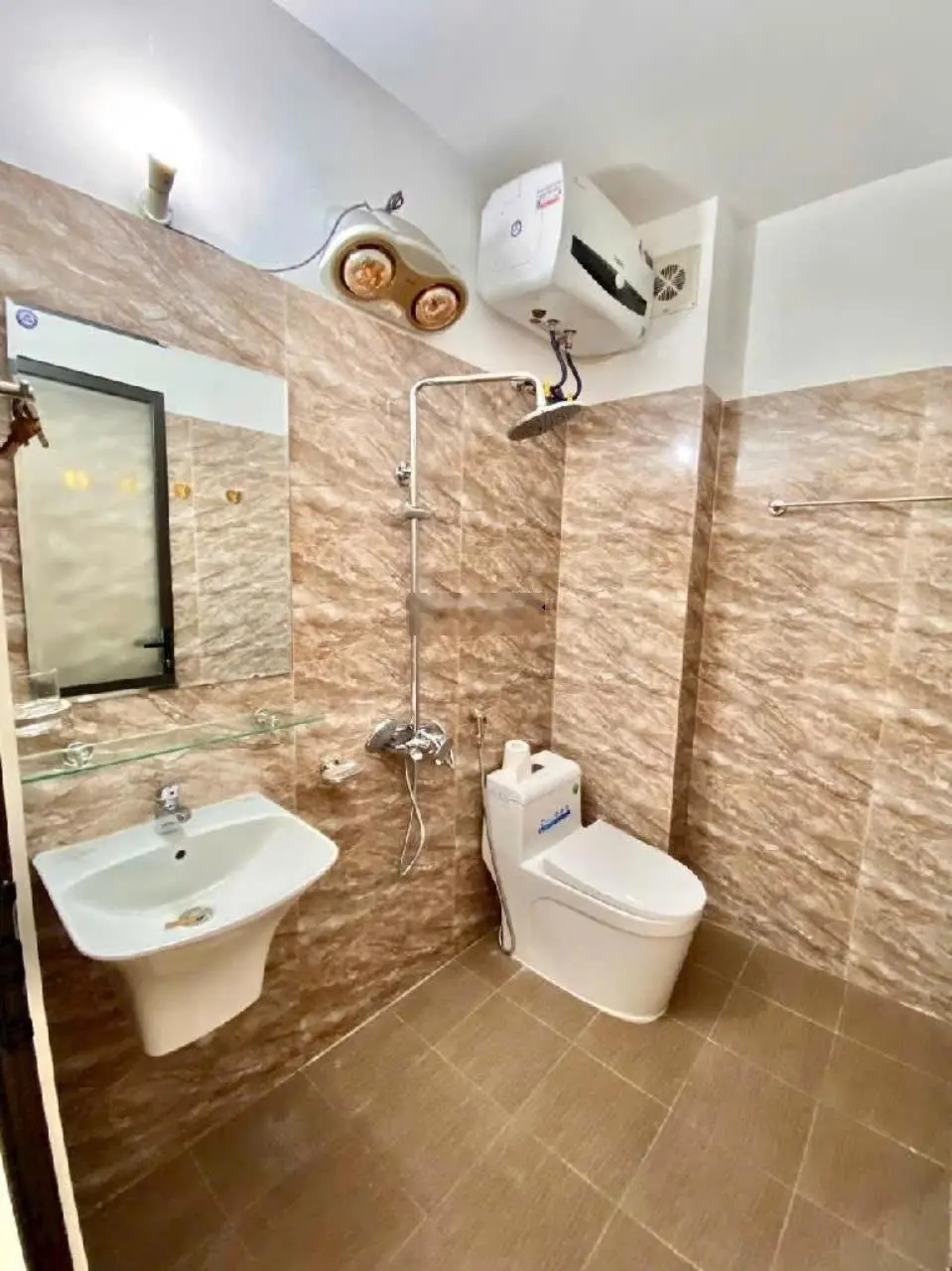Nhà phố; đường Đội Cấn, Ba Đình, giá cực chất 6,68 tỷ vnd, 43m2, 4PN + 3WC
