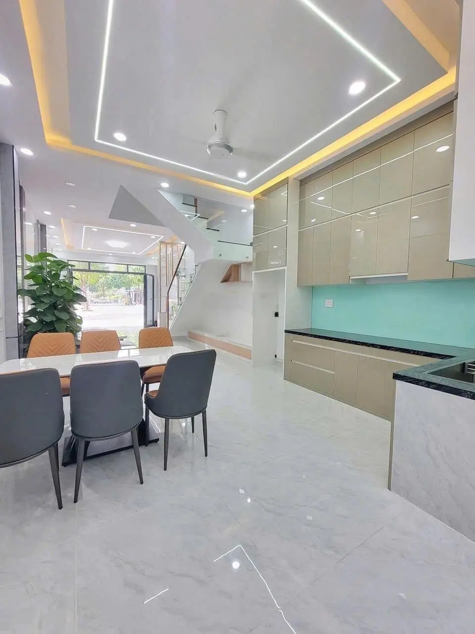 Bán nhà phố Bình Hoà giáp VSIP1 - Chợ 434 Tp Thuận An - Bình Dương