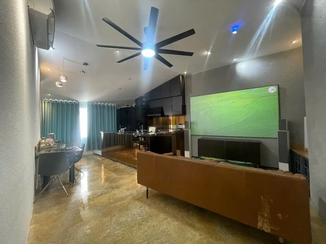 Bán nhà hẻm xe hơi sát MT đường Huỳnh Văn Bánh, P. 11, Q. Phú Nhuận. 115.5m2, 3 tầng. Chỉ 17.8 tỷ