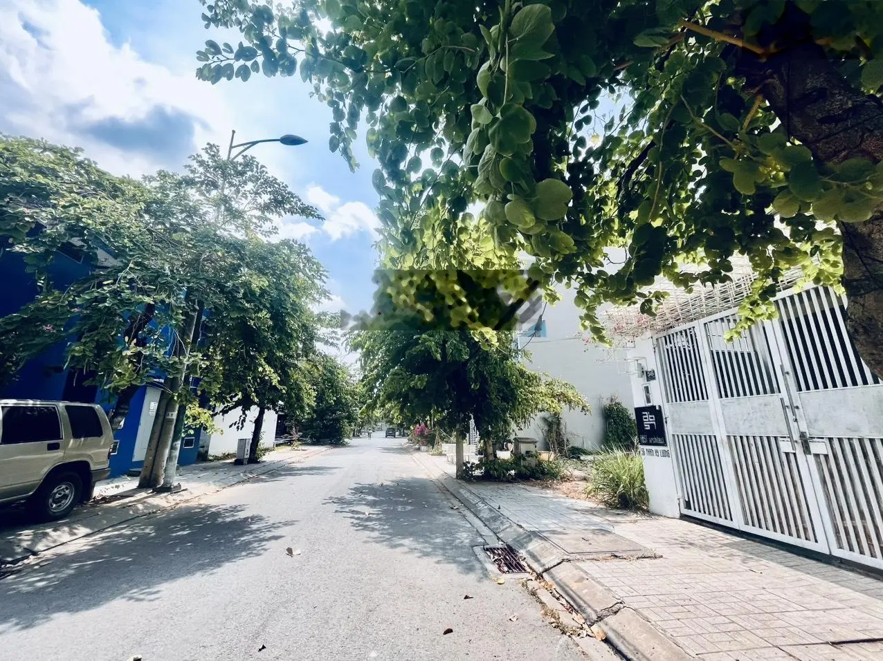 Bán đất giá cực chất gần đường Đồng Văn Cống, quận 2, giá2tỷ650 DT 100m2. Sổ sẵn