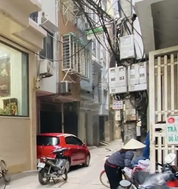 Siêu Phẩm Toà Căn Hộ Cao Cấp 9T, Phố Nguyễn Khang, Thành Thái Cầu Giấy Ô Tô Tránh KD 250Tr/Thág.