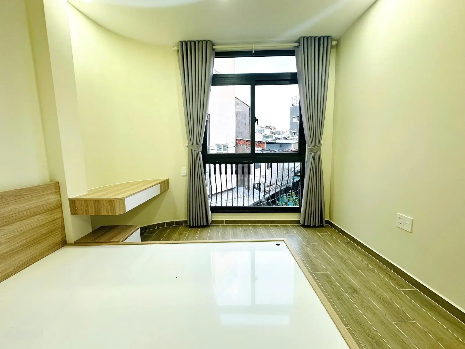 NHÀ XÂY MỚI 4 TẦNG SÁT MẶT TIỀN - Nguyễn Lâm. P7. Q PHÚ NHUẬN, DT 36m2, 3 lầu 4pn, giá 5 tỷ 990 tl