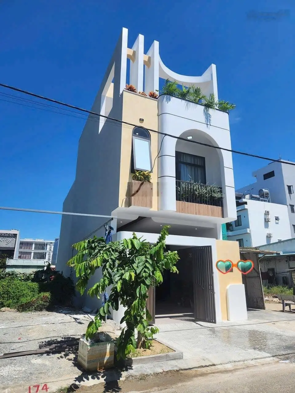 Bán nhà 3 tầng đường Phan Thị Nể, Liên Chiểu, đường thông biển, nhà xây mới 100% giá 6,9 tỷ TL