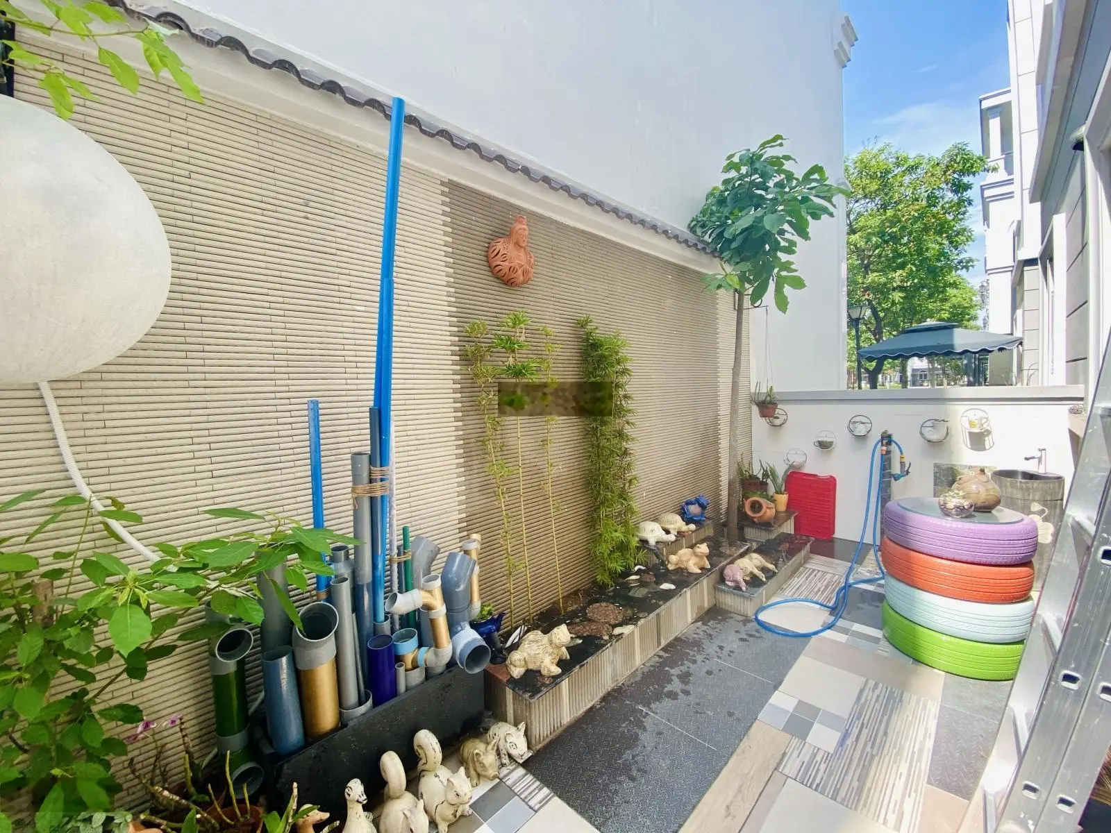 Căn biệt thự Sol Villas Full nội thất 14,5 tỷ ĐNam, nằm PhoDong Village kẹt bank bán gấp