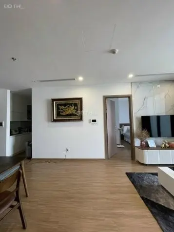 Bán căn hộ view hồ 3 phòng ngủ Vinhomes Skylake, tầng 26, sẵn hợp đồng thuê và nội thất, sổ lâu dài