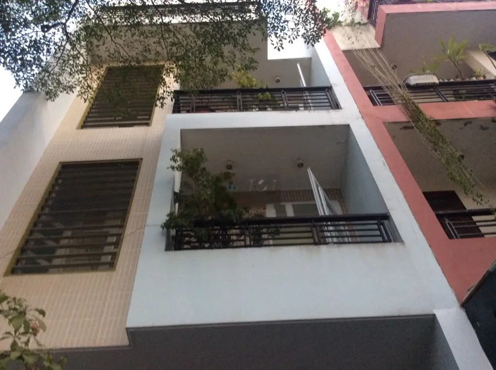 Cần bán gấp nhà MT vị trí đắc địa tại trung tâm Phường 5