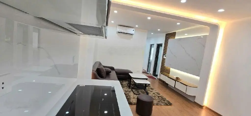 Bán căn TT Phương Mai - Đống Đa - lô góc - full nội thất - ở sướng - DT 60m2 giá 2.69 tỷ