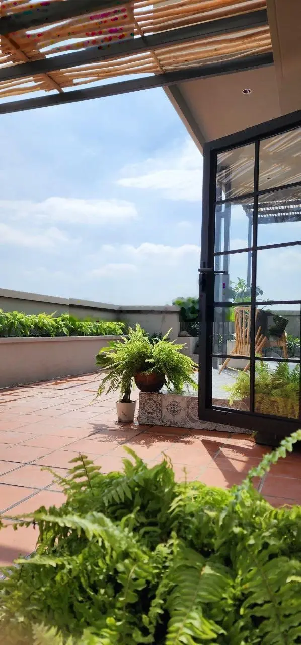 Nhà đẹp mới 100%, Penthouse Sky, 3 tầng, 257m2, view Landmark 81, nhà full nội thất đẹp xịn