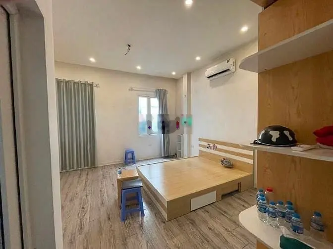 Chủ nhà gửi bán căn nhà toạ lạc tại Phố #Trần_Khát_Chân, sôi động