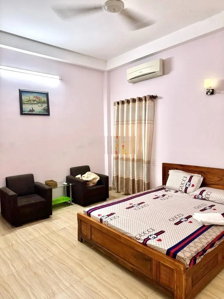 Mặt tiền khu ao sen, tên lửa, 5 tầng, 5x20, đường 12m có lề, 10pn, dòng tiền ổn định 80tr/th