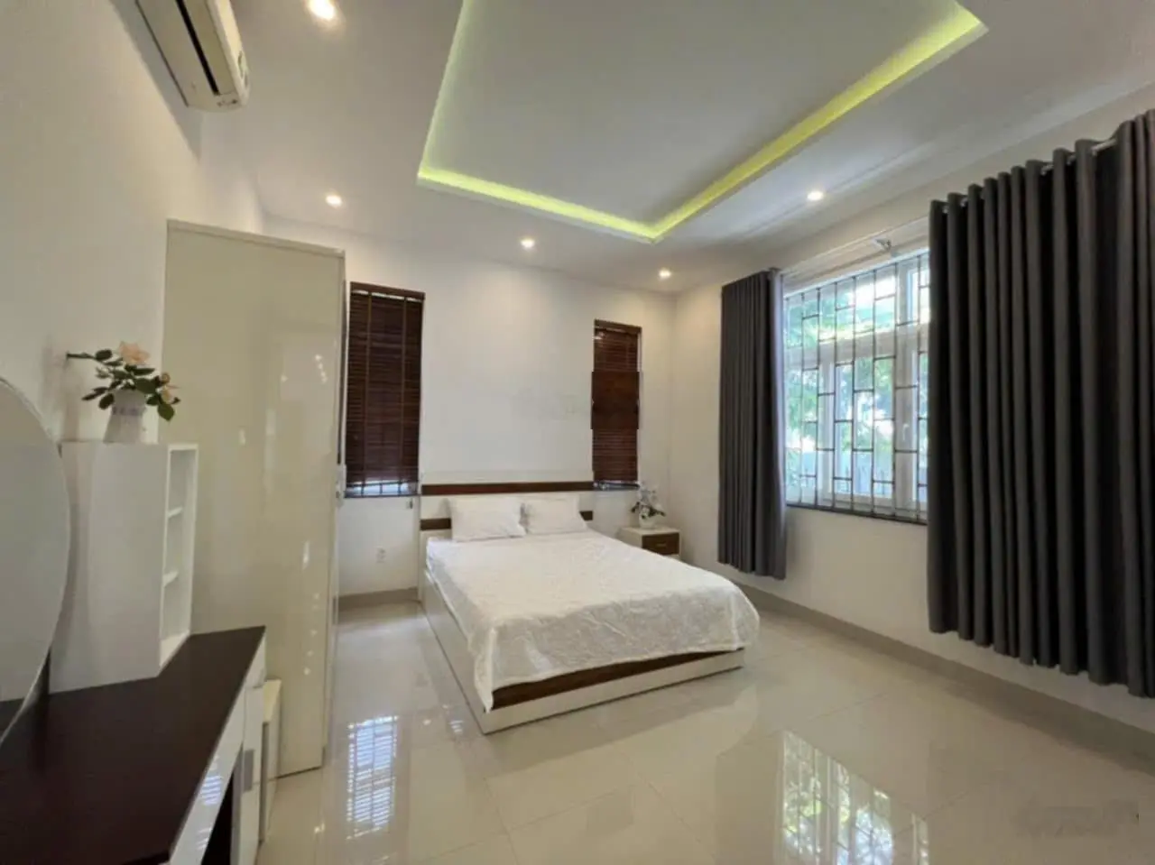 Biệt thự biển An Viên, Nha Trang, DT 264 m2, xây 1 hầm 3 tầng, sổ hồng hoàn công, bán 29 tỷ