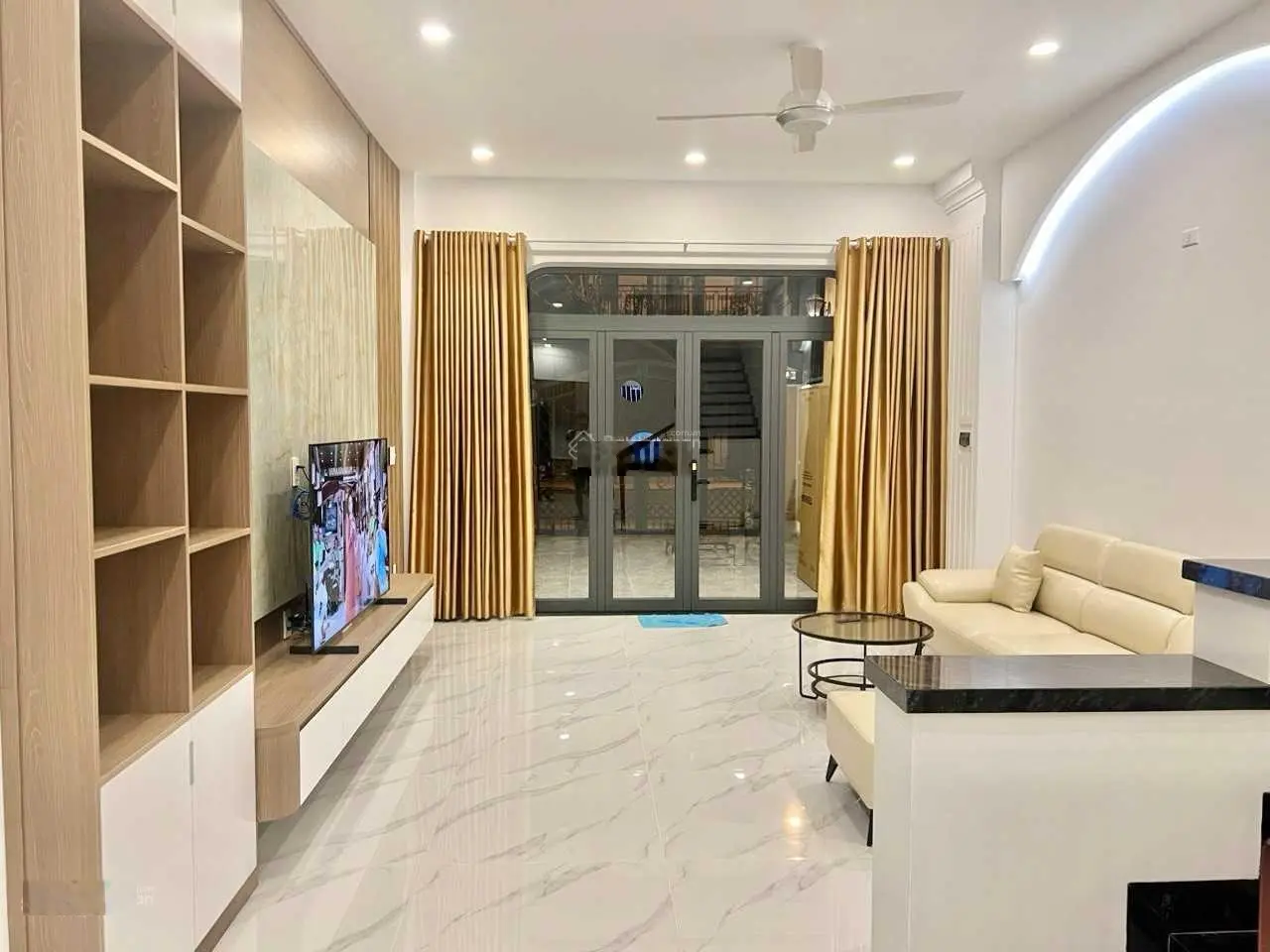 Nhà mới 3 tầng hiện đại KĐT Hà Quang 2, tp Nha Trang 7 tỷ 5