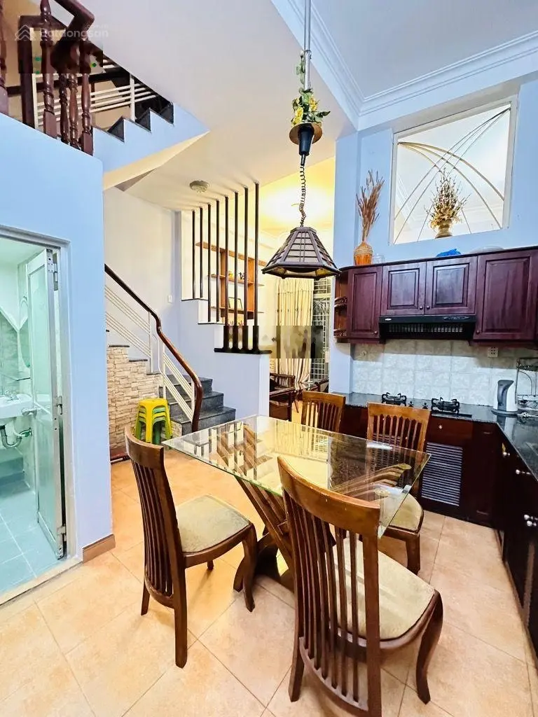 Bán nhà Phùng Văn Cung, P. 7, Phú Nhuận, 41m2, 4 tầng, 4 ngủ, 6.3 tỉ TL