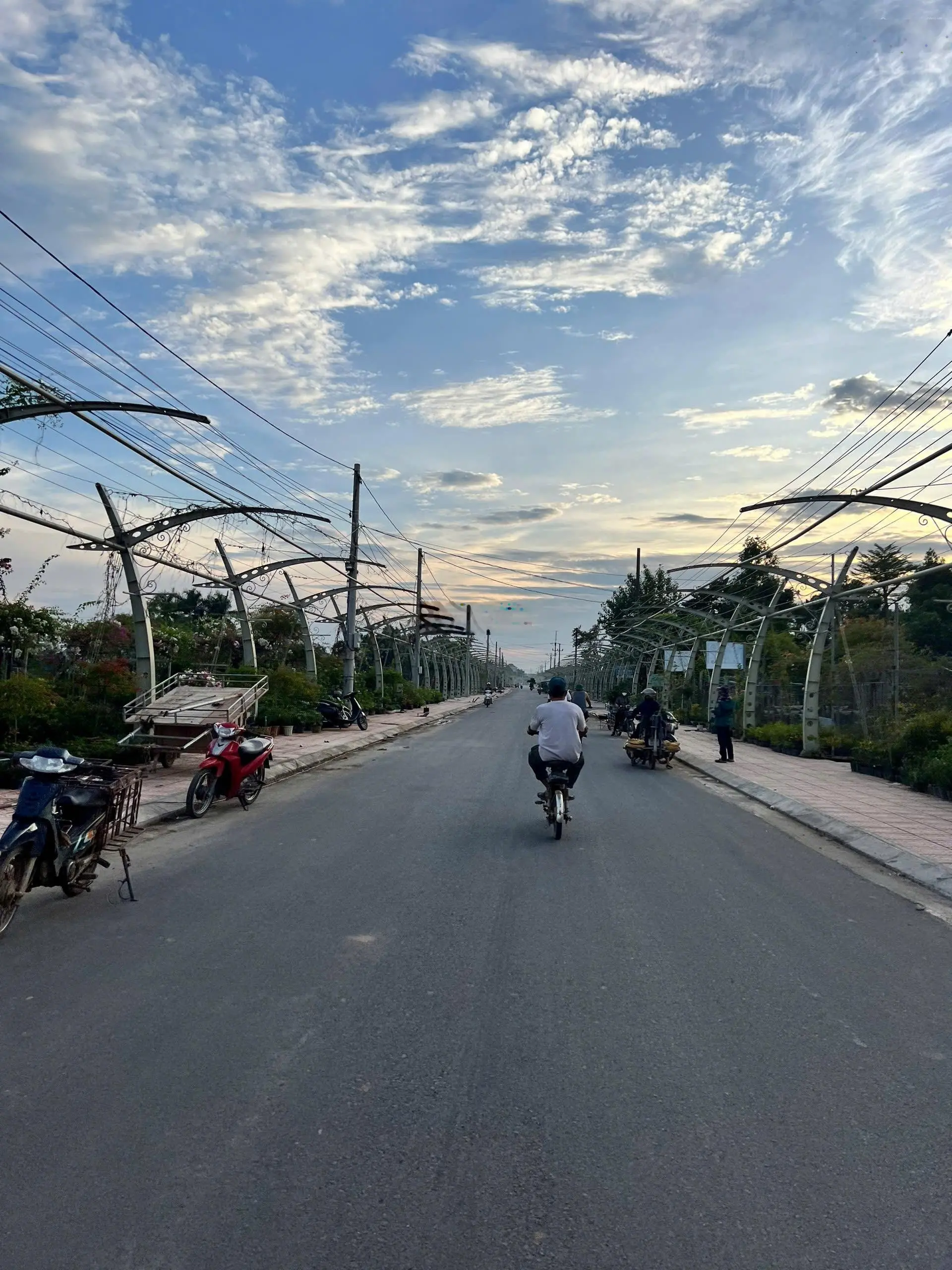 Bán đất tại Thị trấn Phúc Thọ, Hà Nội. Diện tích 46m2, mặt tiền 4m. Lh Phạm Tuấn 0913 819 ***