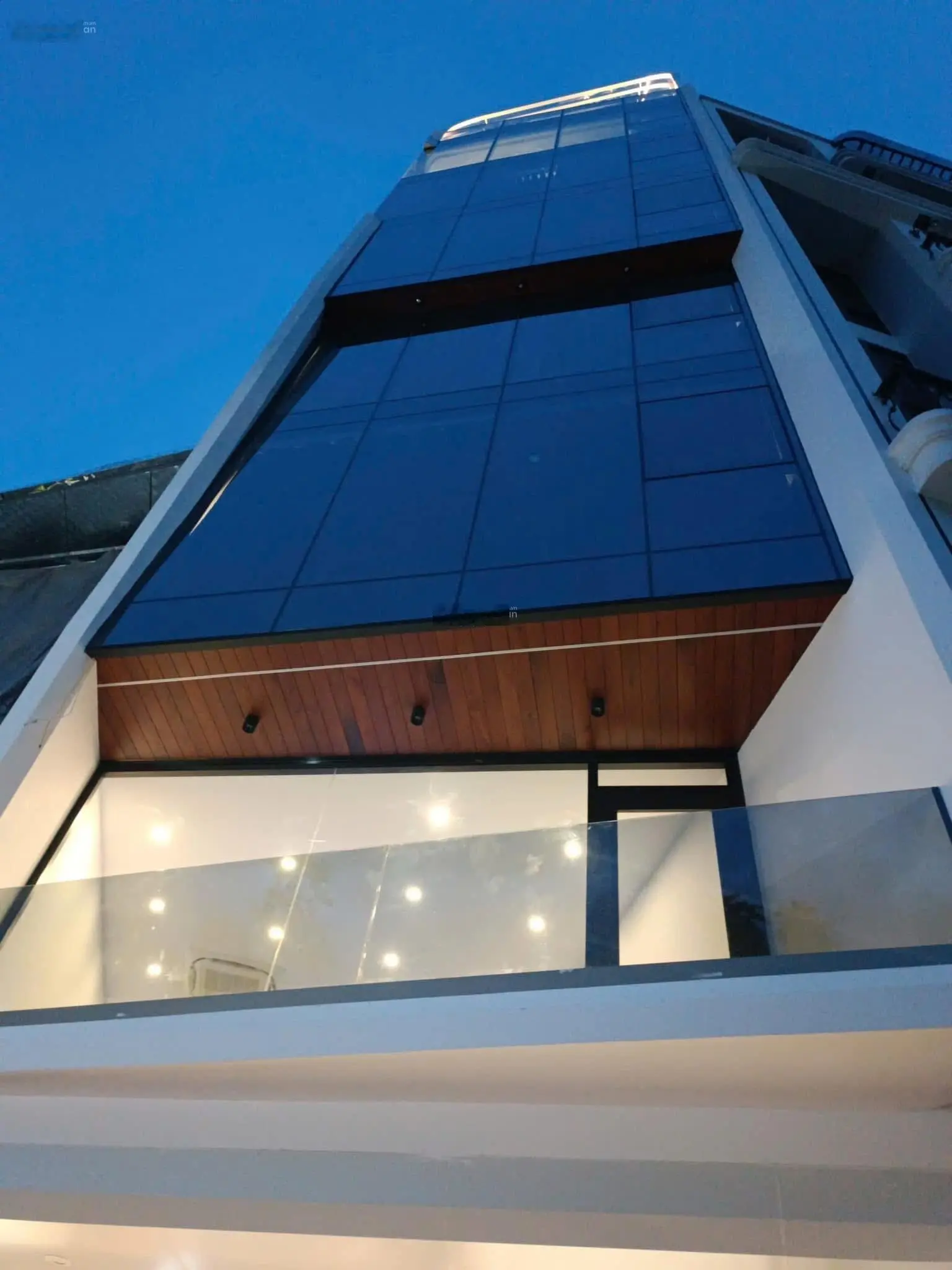Biệt thự vip mặt phố Đội Cấn -Quận Ba Đình 57m2 x 8 tầng