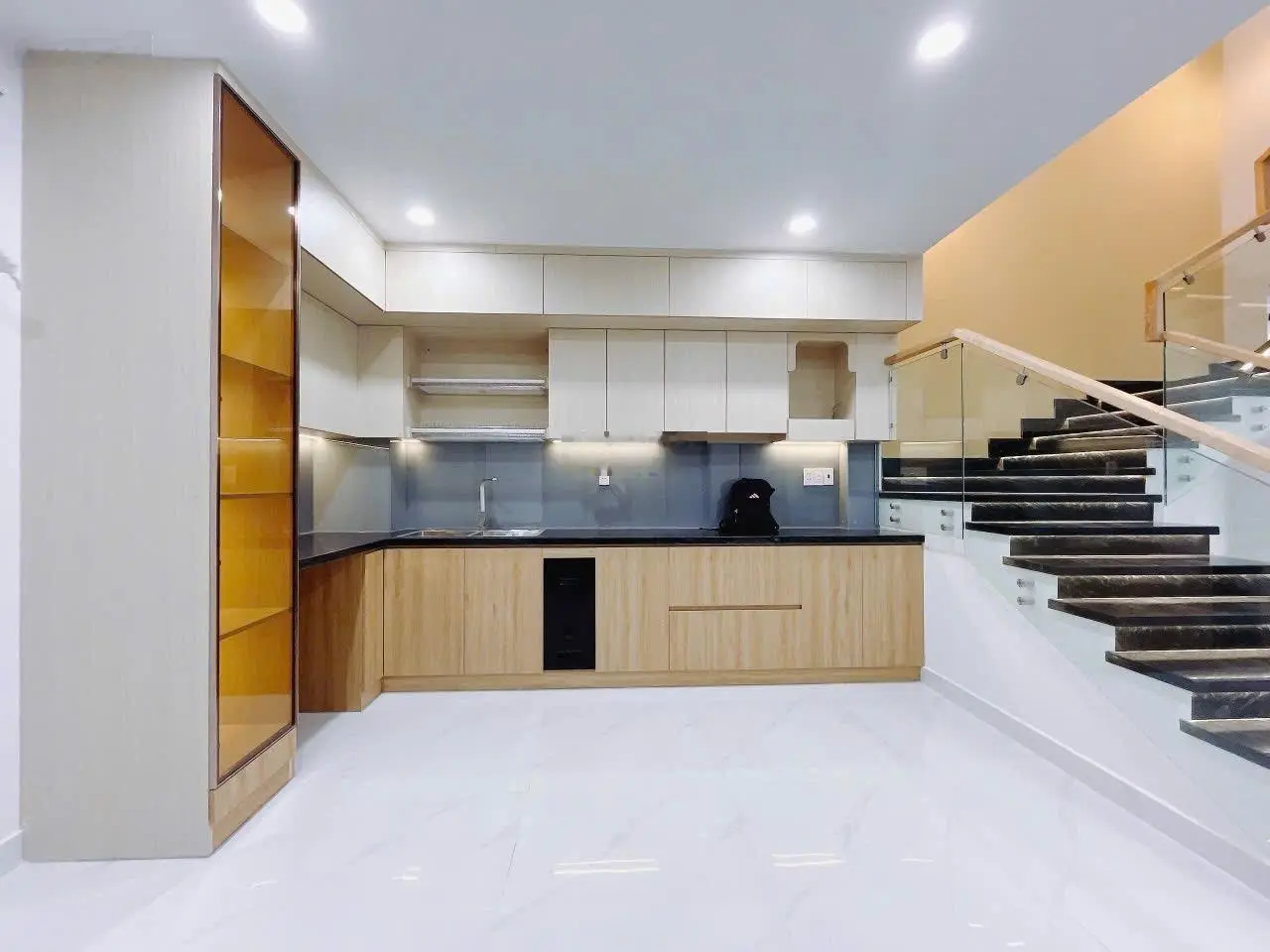 Bán Nhà 5x20m Mặt Tiền Hẻm 12m đường Lê Văn Lương, Tân kiểng,Q7,Nhà Mới, Vị Trí đẹp Giá rẻ 11.3ty