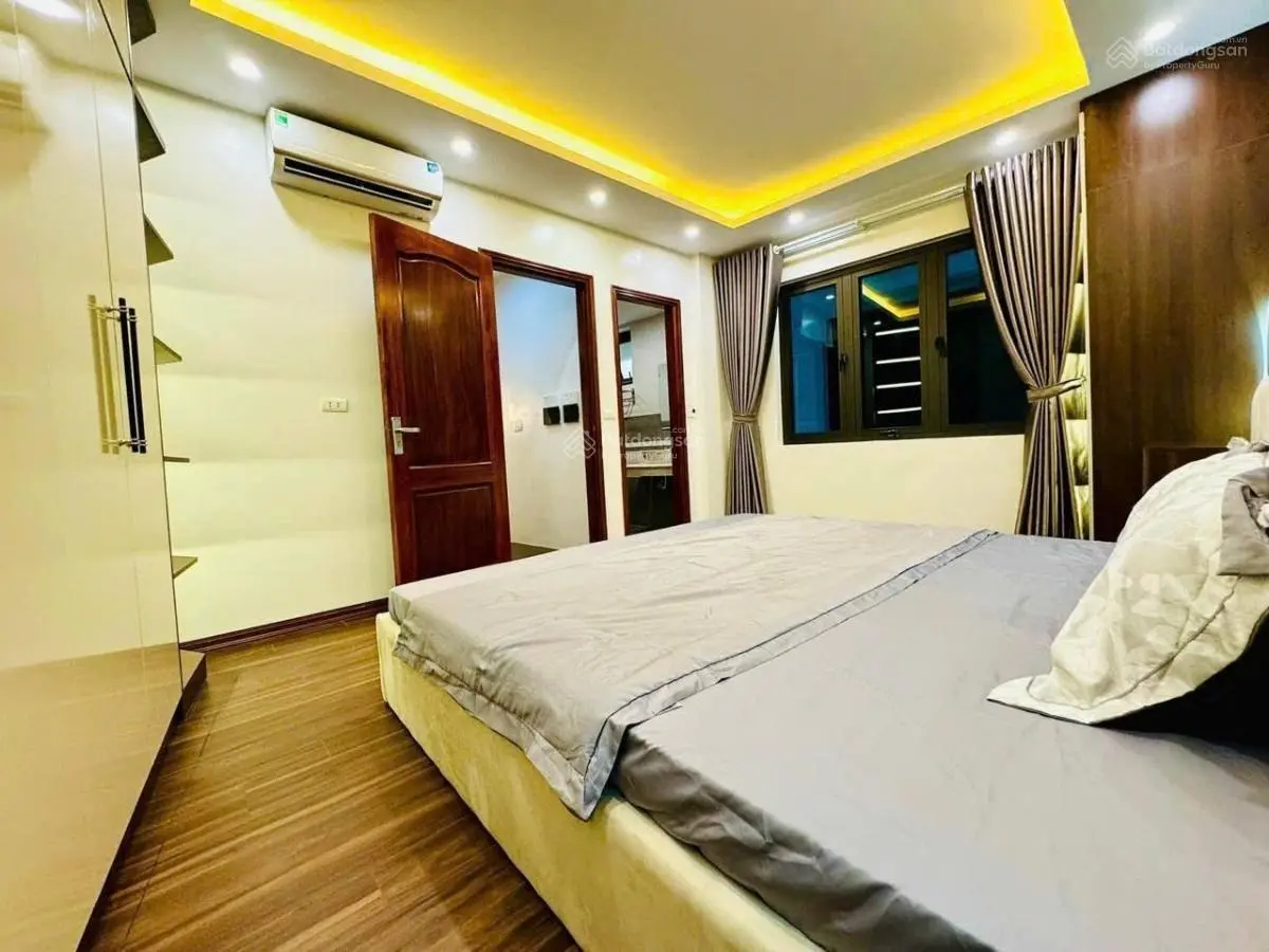 Ơ kìa! 7,55 tỷ có nhà 36m2x6T, thang máy, MT 4,5m 80m ra ôtô tránh, full nội thất phố Doãn Kế Thiện