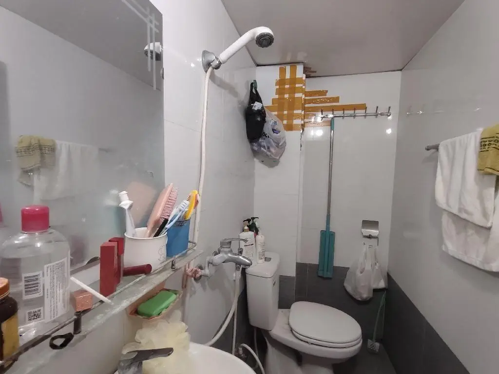 Bán nhà Chùa Láng, Đống Đa - mặt ngõ - kinh doanh - dòng tiền ổn định - DT 32m2 4 tầng giá 8.4 tỷ