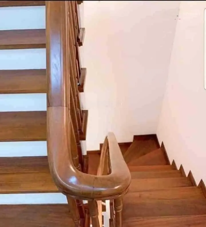 Bán nhà Xuân Đỉnh Ngoại Giao Đoàn 35m2*5T ngõ nông oto đỗ cổng - 6.9 tỷ