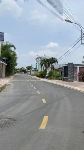 Chính chủ bán gấp lô đất 2 mặt tiền đường ngay thị trấn Củ Chi, ngay khu chợ Việt Kiều