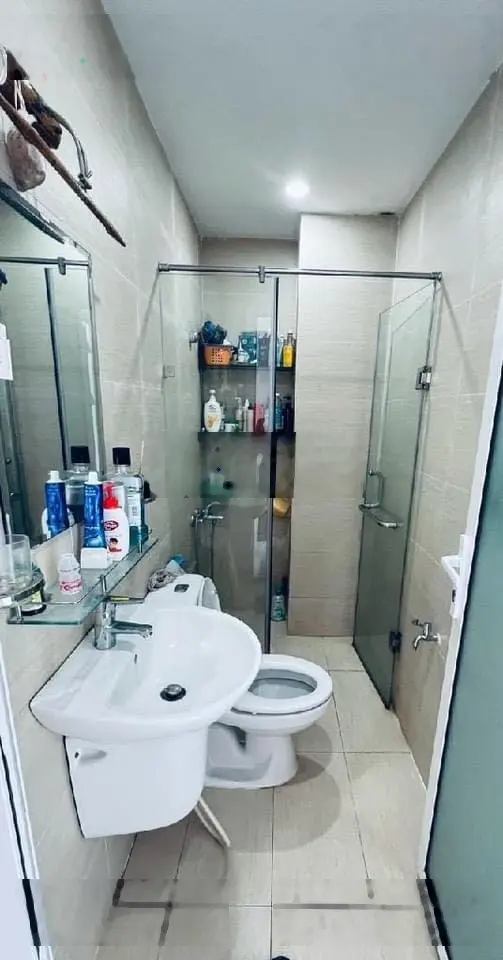 Kẹt tiền thanh lý nhà Bùi Tư Toàn, Q. Bình Tân 54m2 3PN,giá 1tỷ990