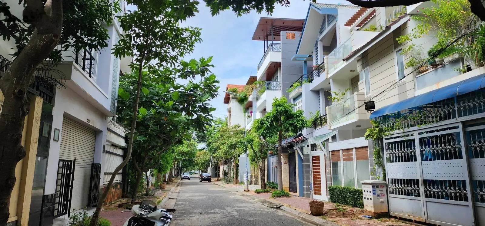 Giá thấp nhất 12.2 tỷ xuống 11.5 tỷ sở hữu lô biệt thự Bình Minh, khu Bãi Sau, P8, Tp Vũng Tàu