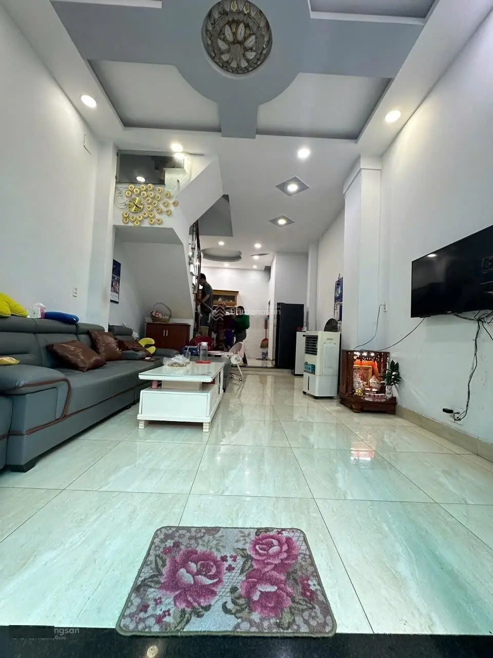 Gấp gấp chủ đang gửi sổ chị ngân giữ hộ 2,5 tỷ nay mông muốn nhà anh chị nào thiện chí lấy sổ hộ