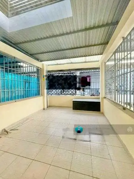 Chủ giảm mạnh 300tr - nhà 4 tầng đường thông, ngay khu hồng long, hiệp bình - nhà kiên cố