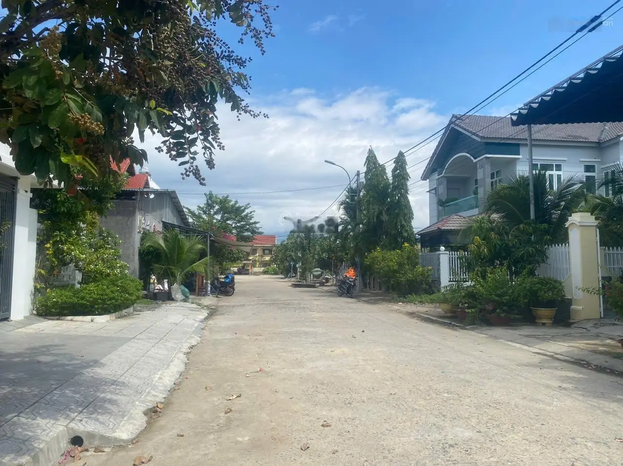 Đất tái định cư Diên An cách Võ Nguyên Giáp 300m, dt 200m, ngang 10m, giá 3 tỷ 200
