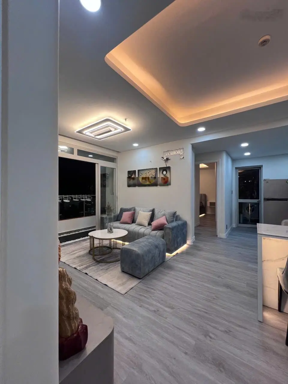Chuyển nhà mới cần bán căn hộ 3 mặt thoáng 87m2, 2 phòng ngủ có sổ hồng - chung cư Dragon Hill 1