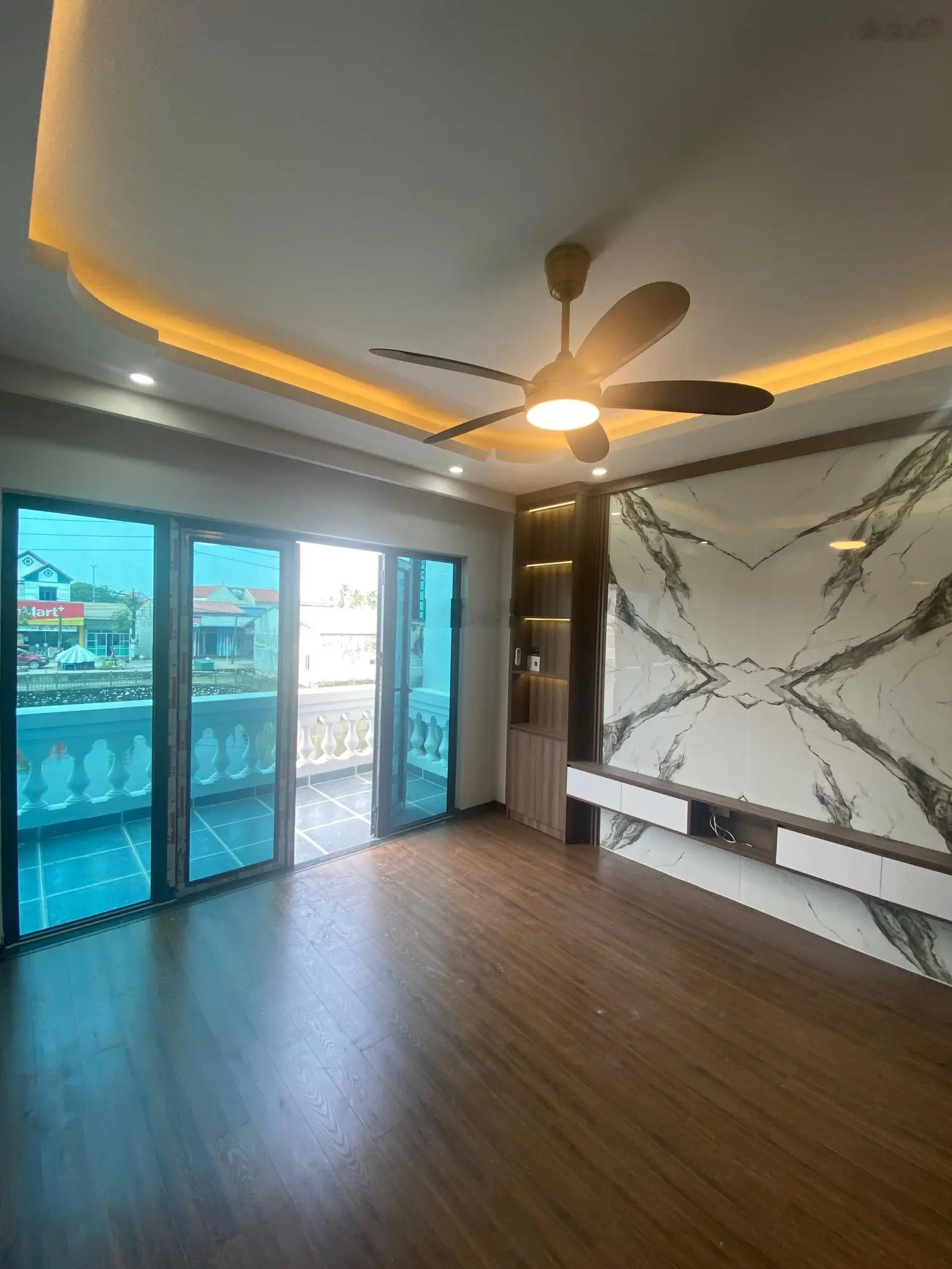 BIỆT THỰ LIỀN KỀ VIEW HỒ. 65m2 .5,x Tỷ ,2 MẶT ĐƯỜNG TRƯỚC SAU VÀO NHÀ ,GARA Ô TÔ RỘNG RÃI