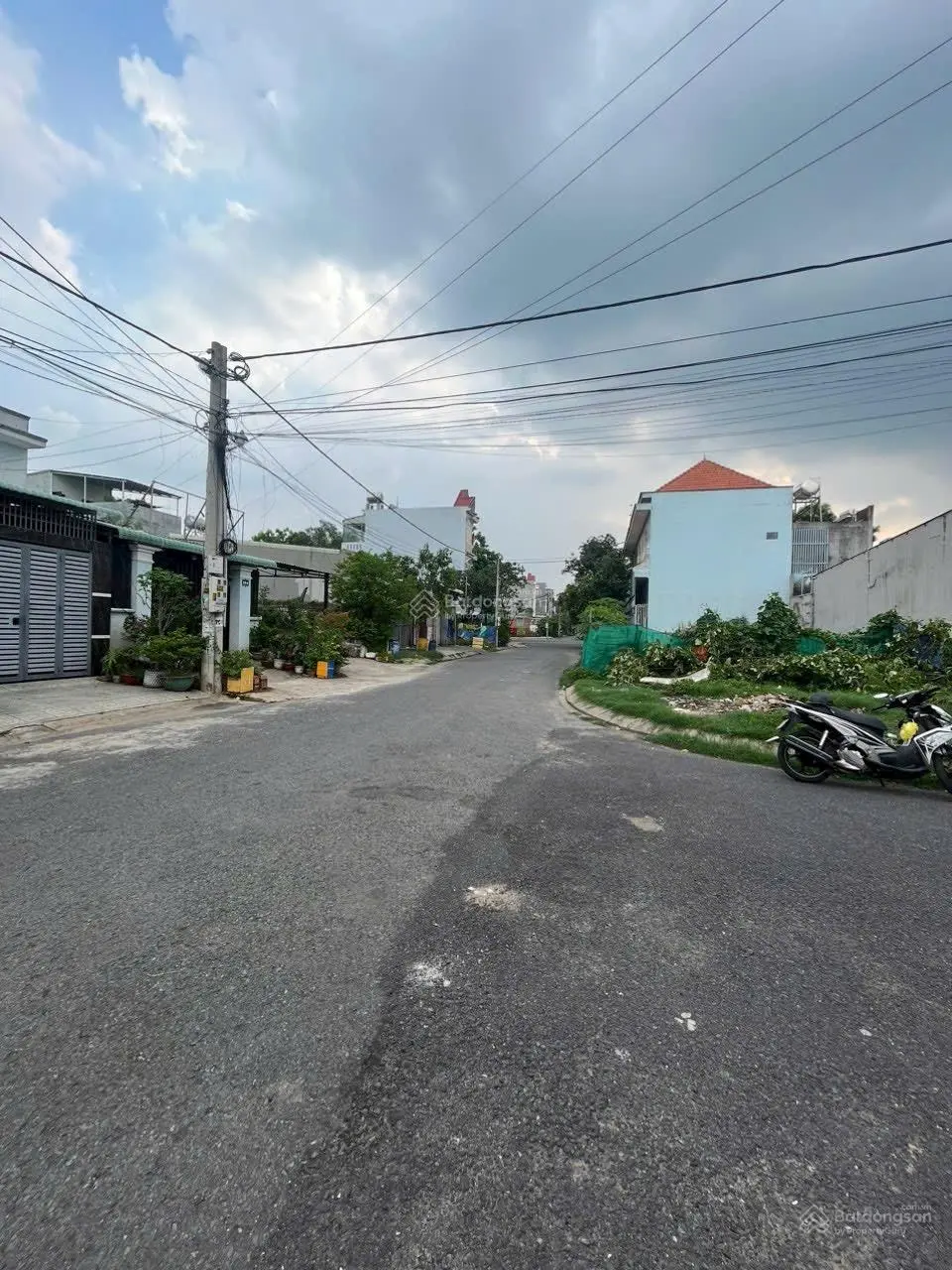 5x30 ngay sát kcn long thành 150m2 full thổ cư. Giá ngộp ra nhanh thiện chí chủ bớt. Sổ sẵn