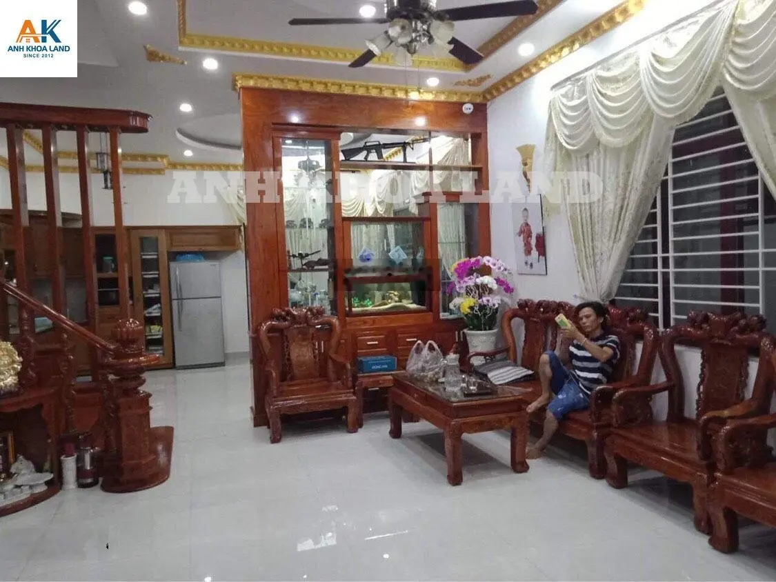 Siêu rẻ - Siêu Đẹp ! Bán biệt thự full GỖ ĐỎ, 200m2 ngang 10 vuông vức, KDC Gia Hòa, Đỗ Xuân Hợp