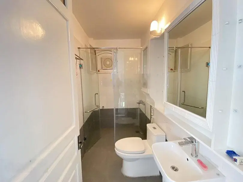 Siêu hot bán thuê biệt thự trong ngõ ôtô vào sân Đặng Thái Mai Tây Hồ Hà Nội